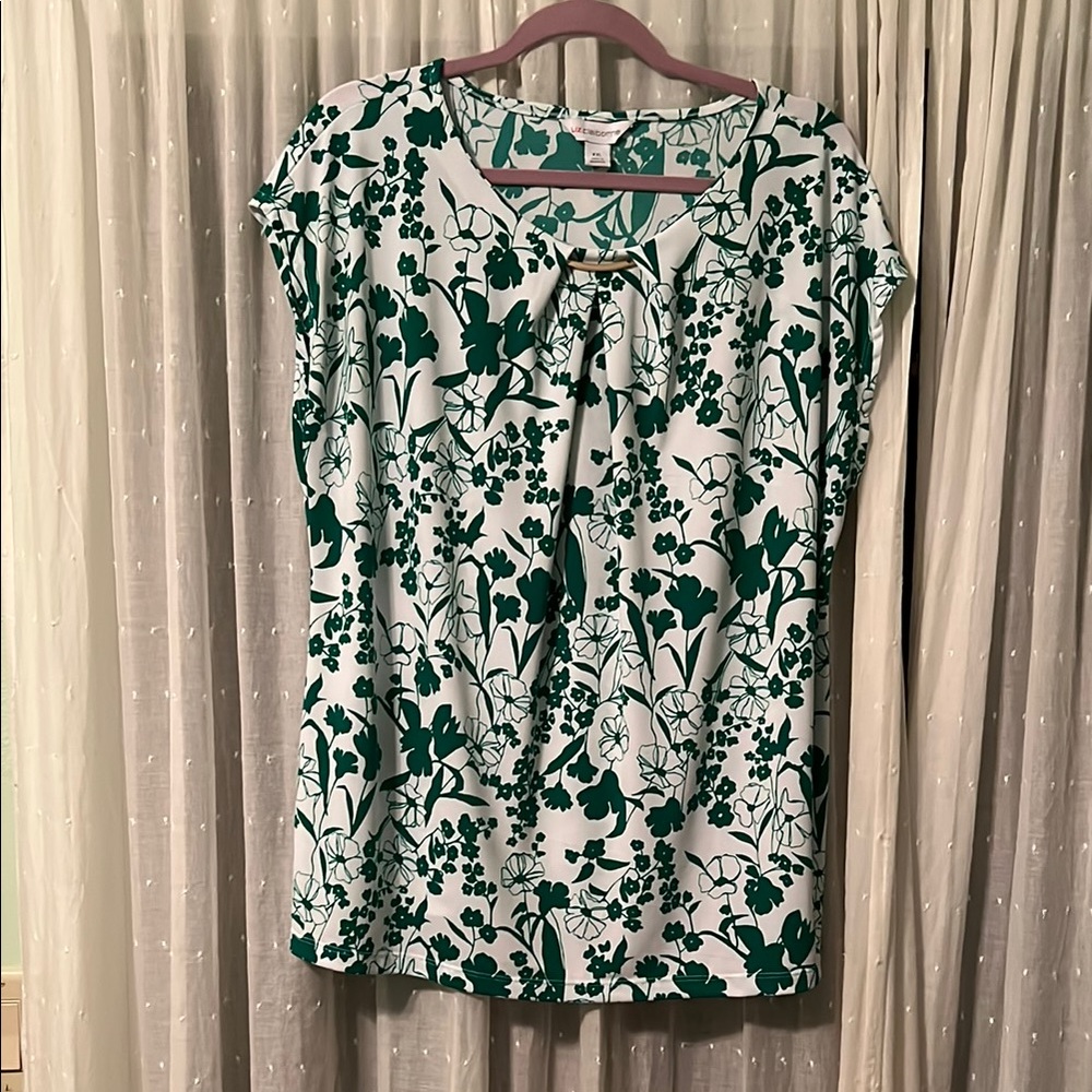 Liz Claiborne size XXL Floral Green and White Women's Top